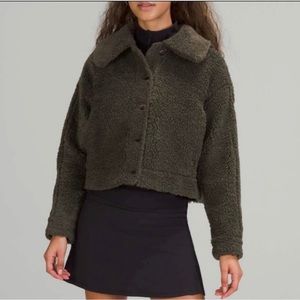 Lululemon textured fleece button down in olive green
